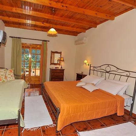 Pieros Studios Lisipios Paleokastritsa Room photo